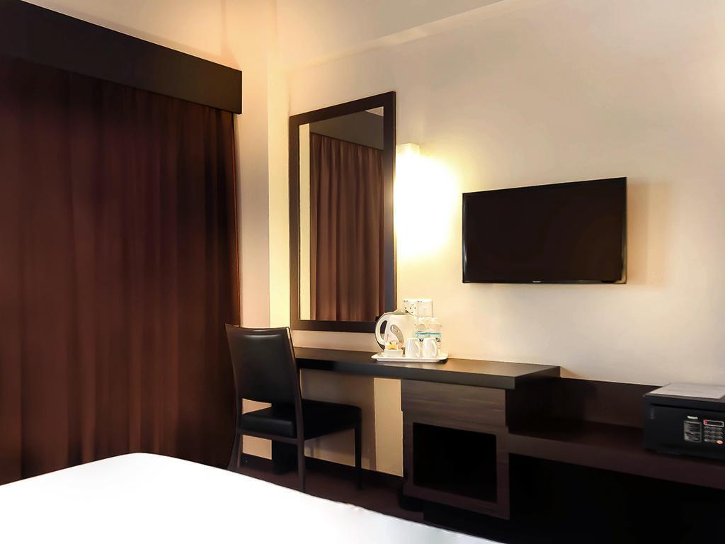 Summer View Hotel