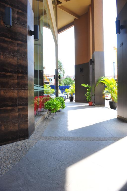 Summer View Hotel 3*