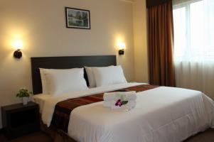 Summer View Hotel